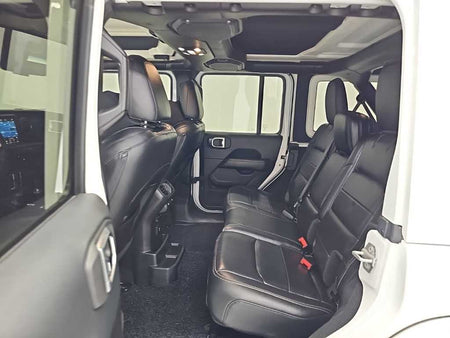 Jeep Wrangler — photo 12