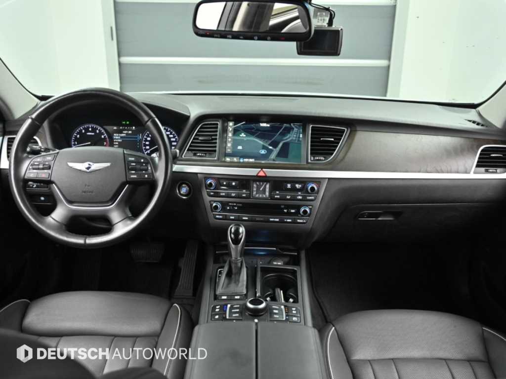 Hyundai Genesis — photo 07
