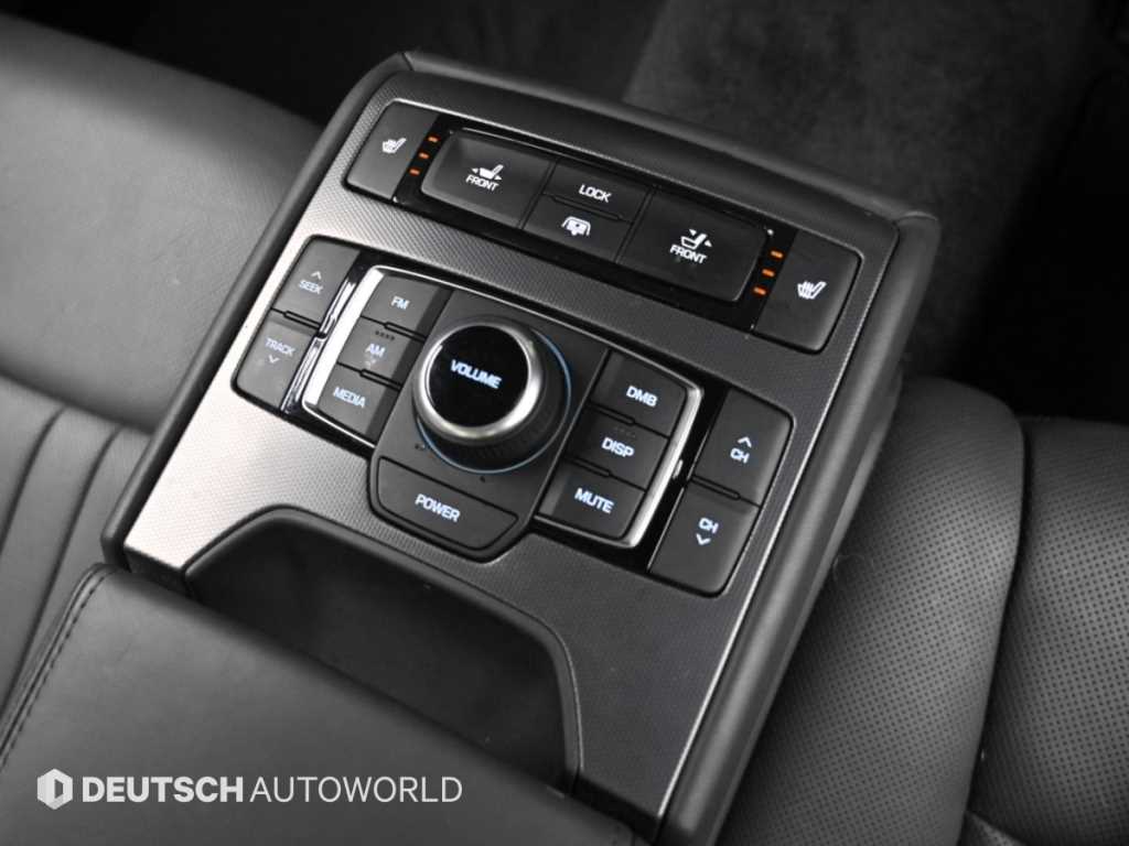 Hyundai Genesis — photo 16