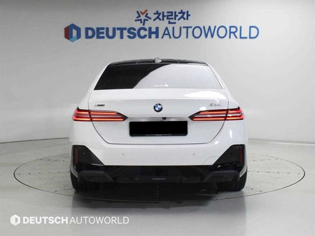 BMW 5-Series — photo 04