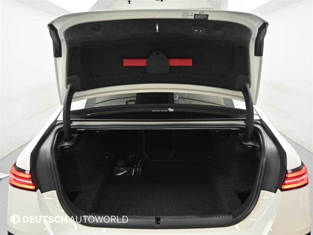 BMW 5-Series — photo 19