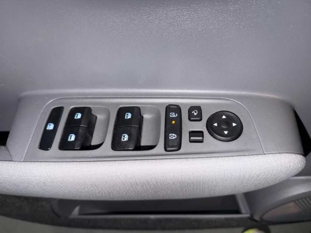 Hyundai Casper — photo 16