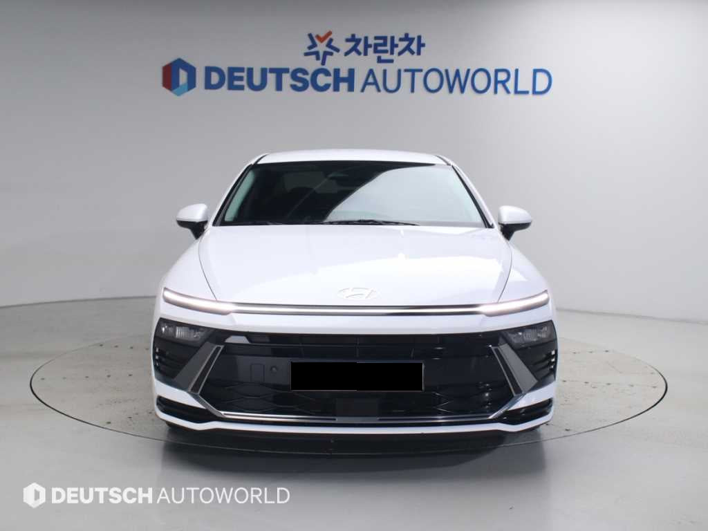 Hyundai Sonata — photo 03