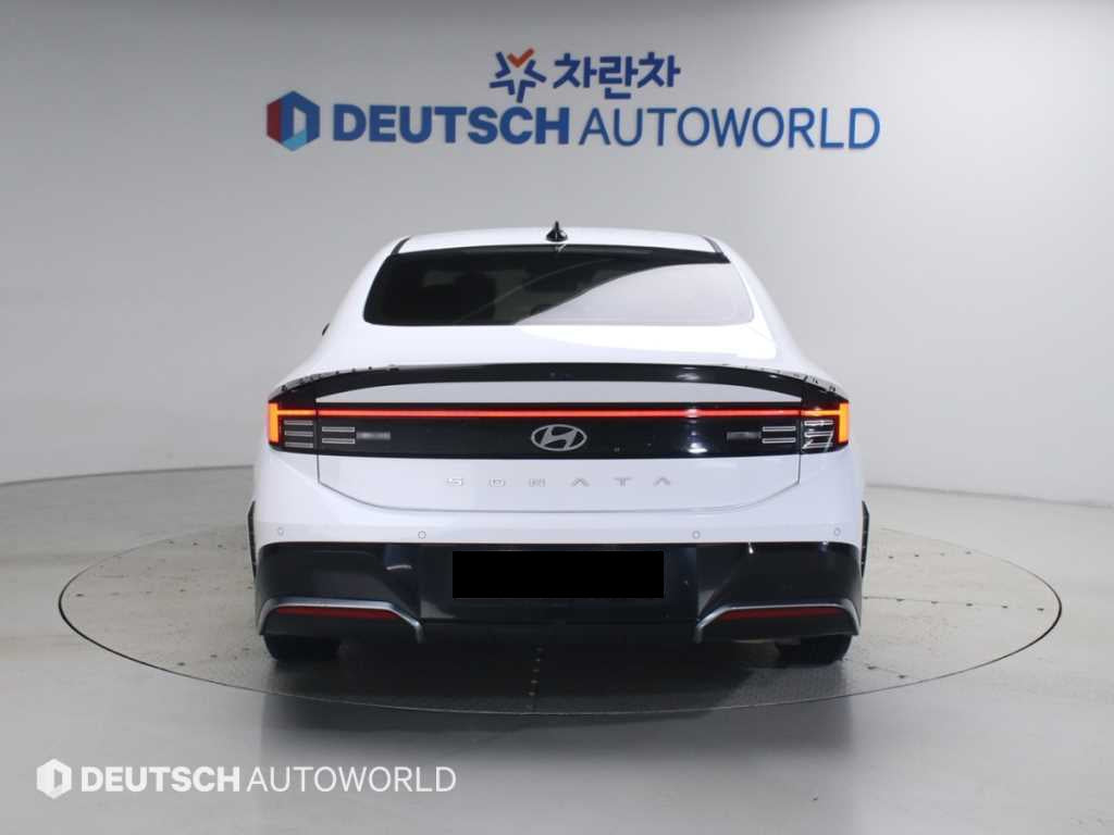 Hyundai Sonata — photo 04