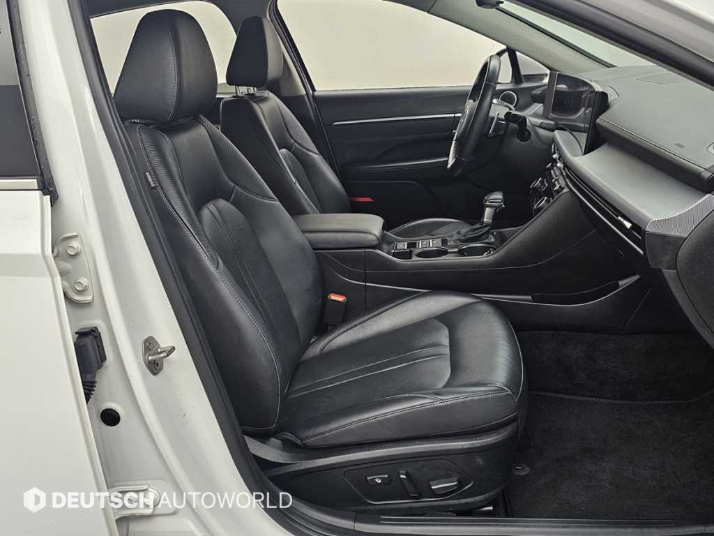 Hyundai Sonata — photo 10