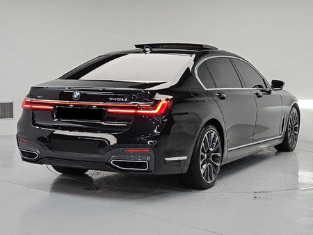 BMW 7-Series — photo 04