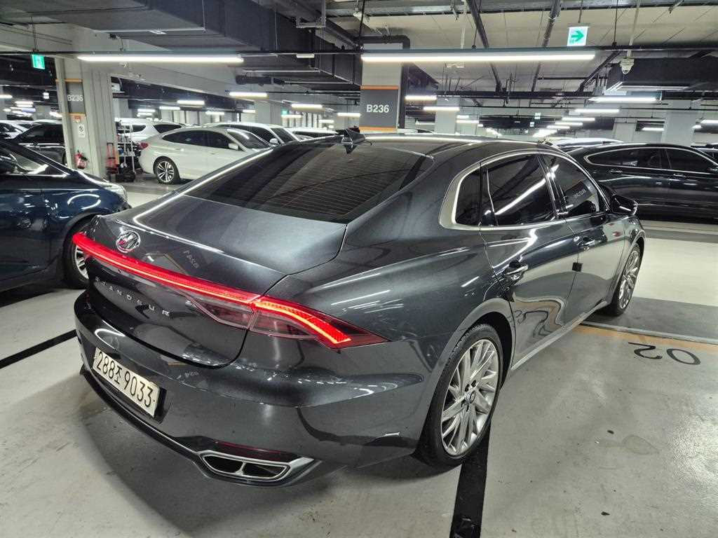 Hyundai Grandeur — photo 02