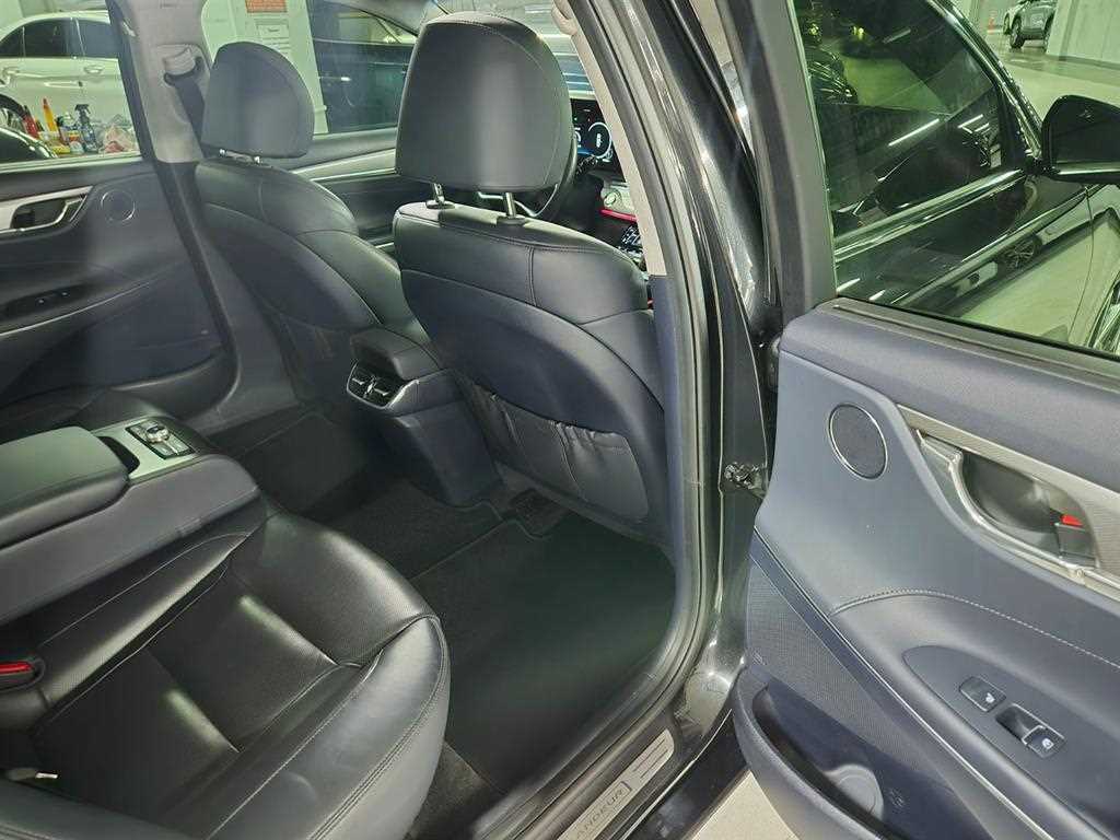 Hyundai Grandeur — photo 13