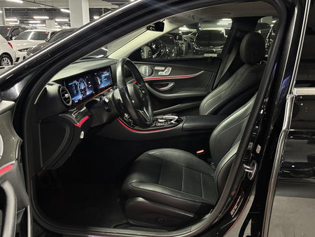 Mercedes-Benz E-Class — photo 07