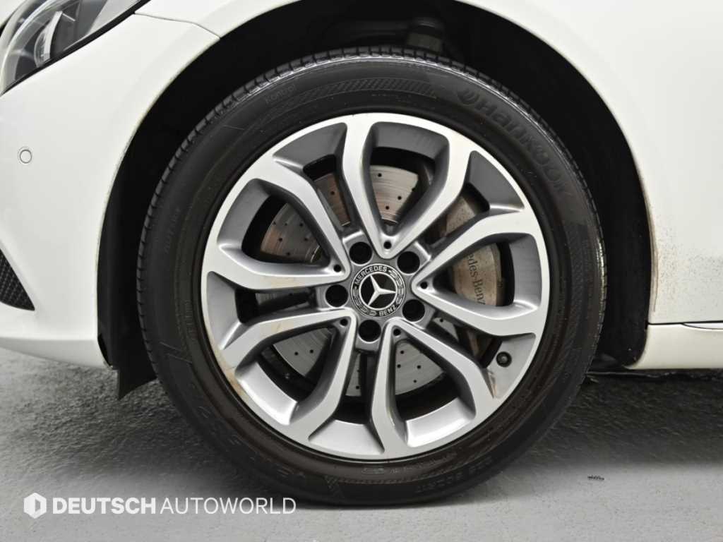 Mercedes-Benz C-Class — photo 05