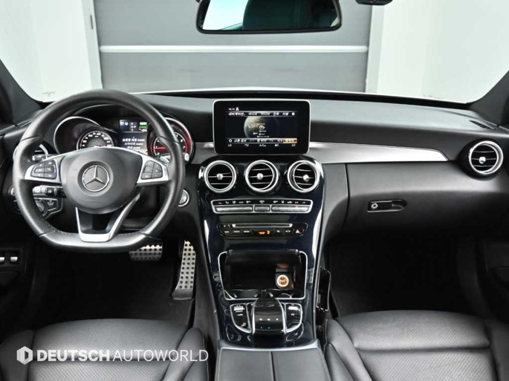 Mercedes-Benz C-Class — photo 07