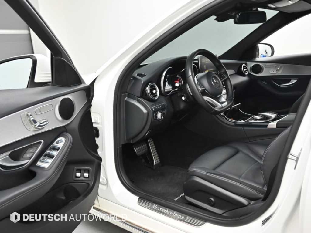Mercedes-Benz C-Class — photo 11