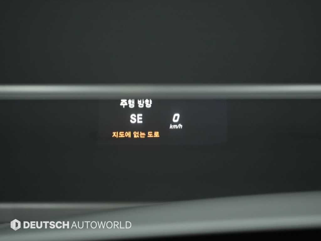 Mercedes-Benz C-Class — photo 17