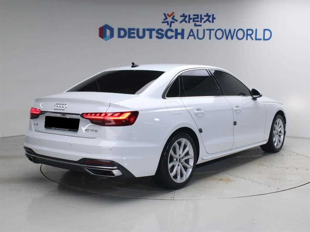 Audi A4 — photo 02