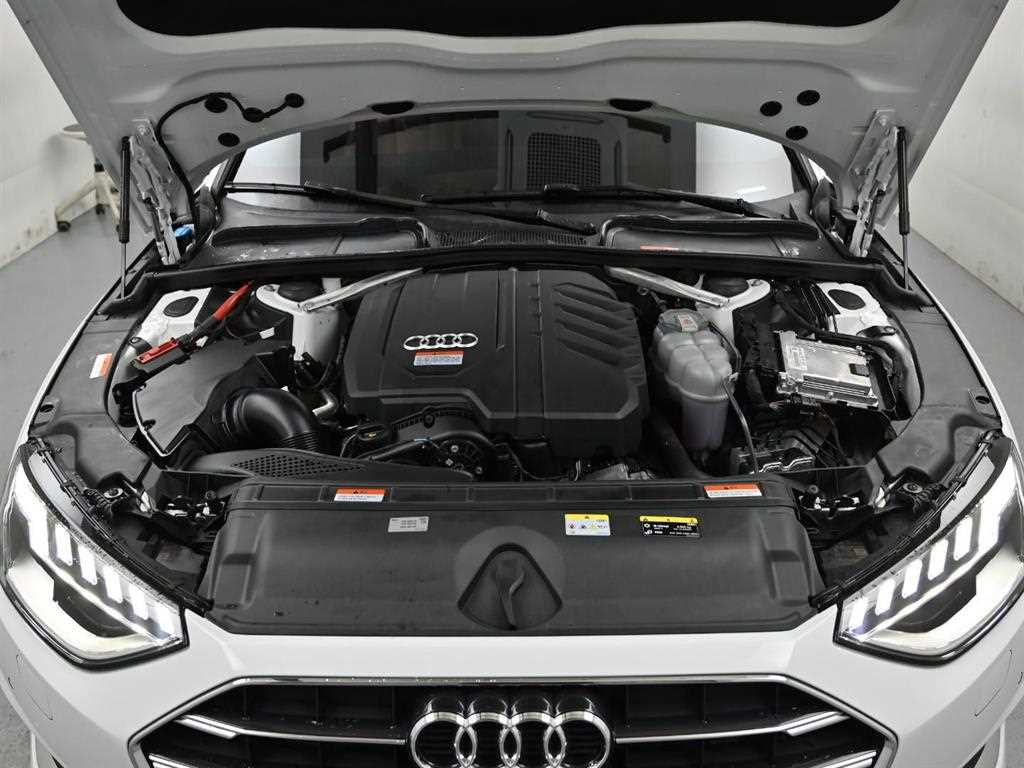 Audi A4 — photo 06