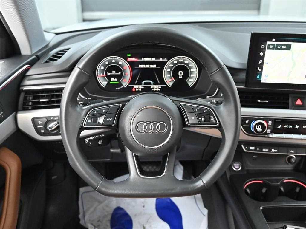 Audi A4 — photo 13