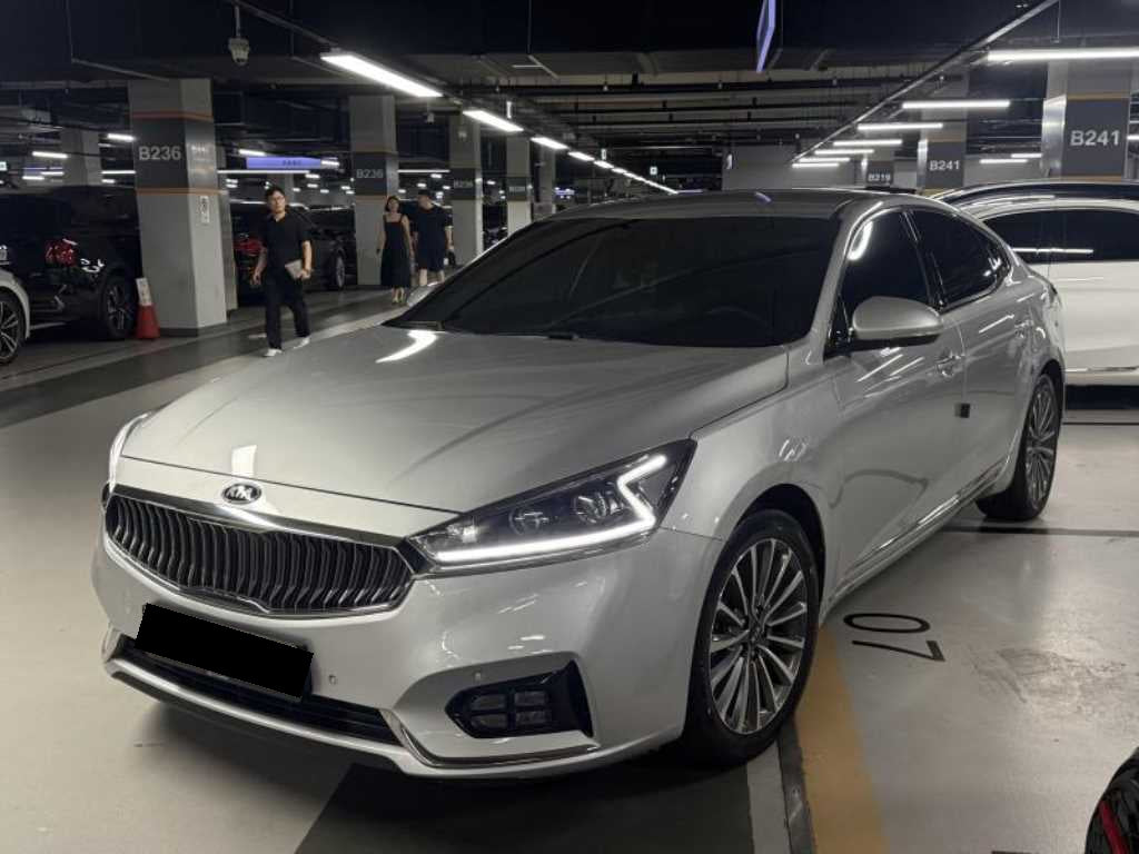 Kia K7 — photo 02