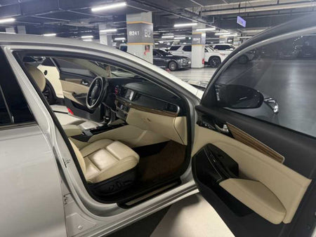 Kia K7 — photo 07