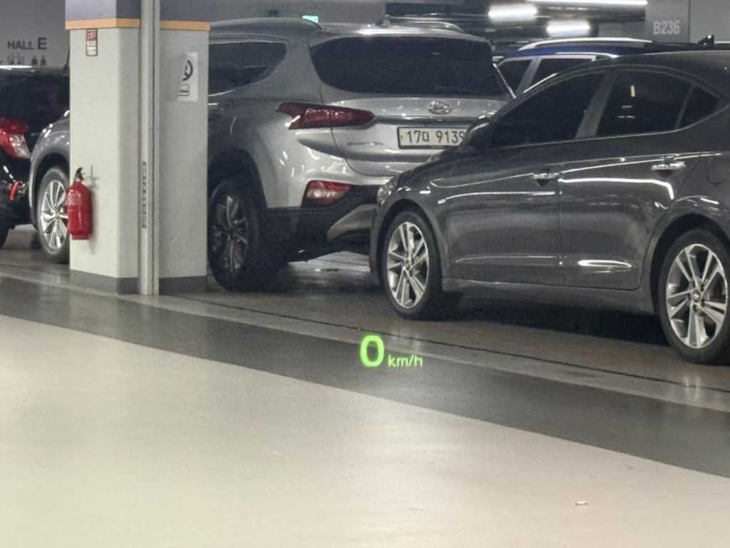 Kia K7 — photo 11