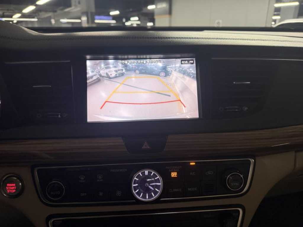 Kia K7 — photo 14