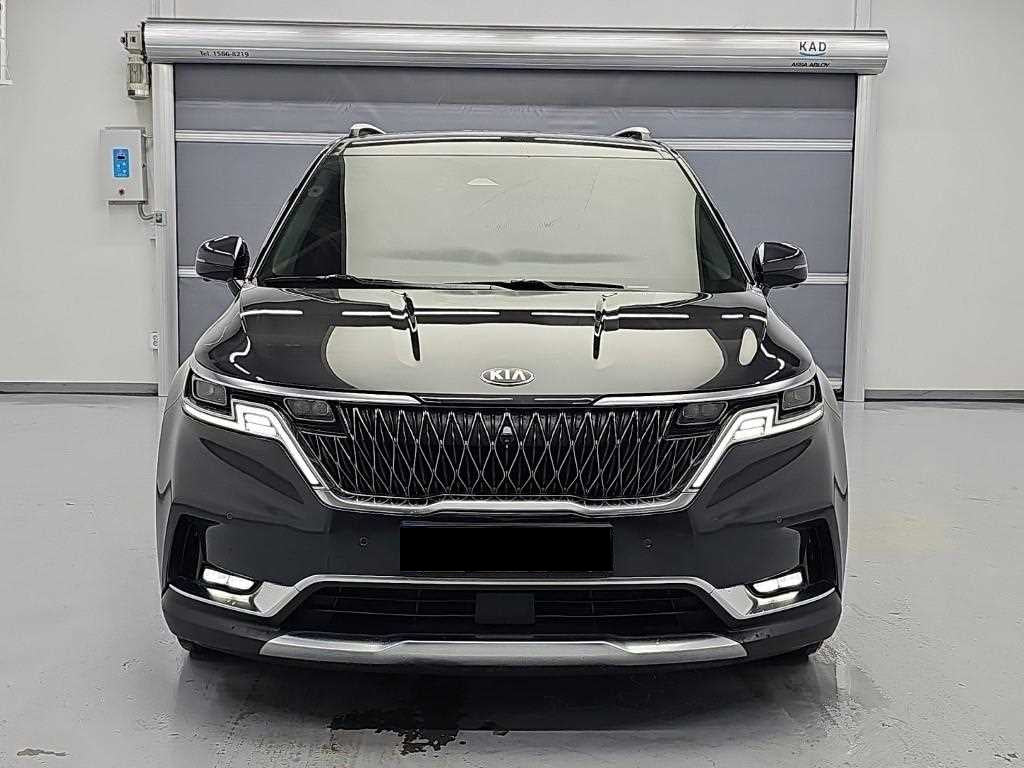 Kia Carnival — photo 02