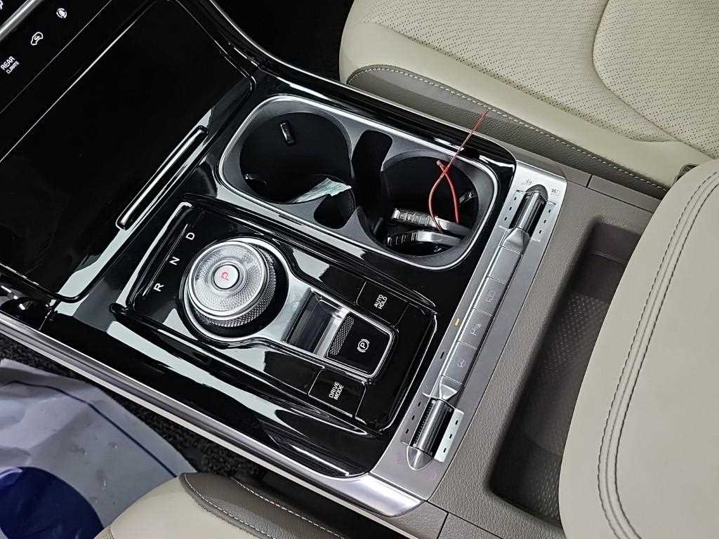 Kia Carnival — photo 07