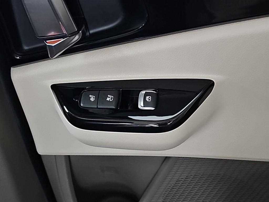 Kia Carnival — photo 13