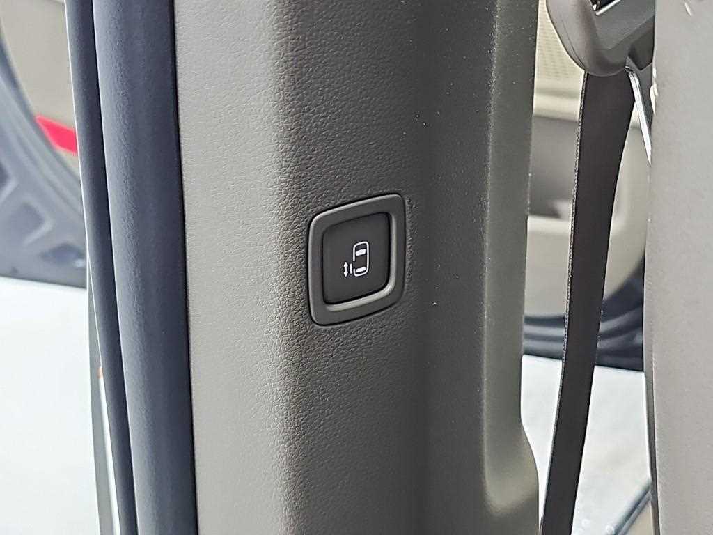 Kia Carnival — photo 15