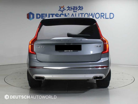 Volvo XC90 — photo 03