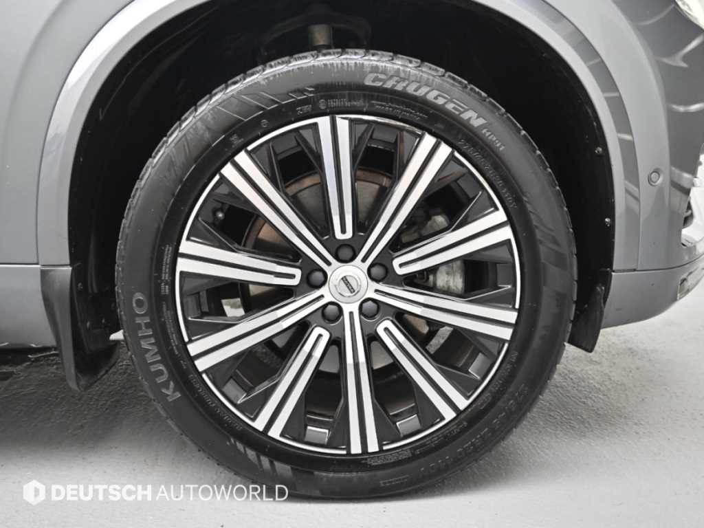 Volvo XC90 — photo 06