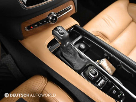 Volvo XC90 — photo 09