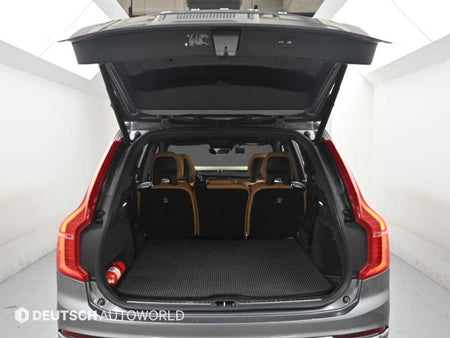 Volvo XC90 — photo 19