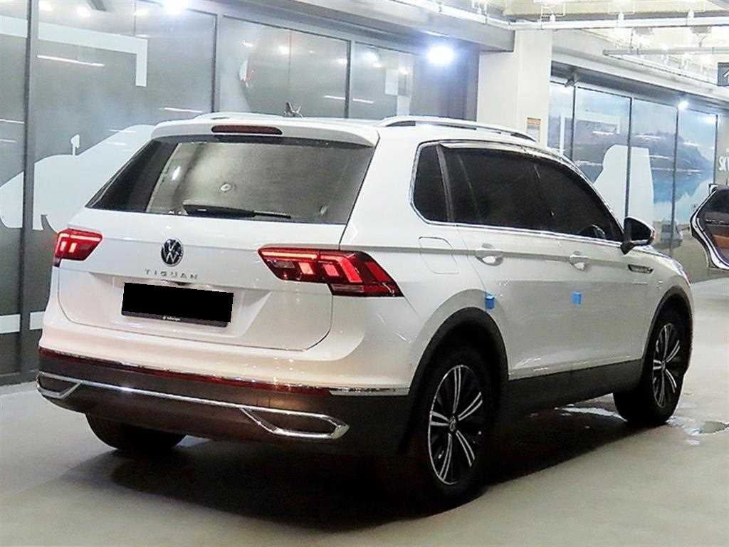 Volkswagen Tiguan — photo 04