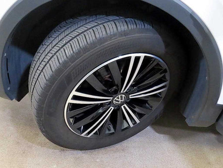 Volkswagen Tiguan — photo 20
