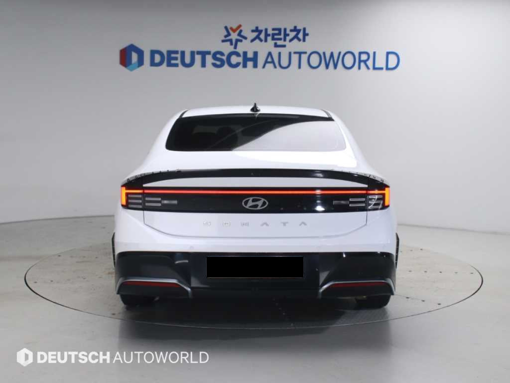 Hyundai Sonata — photo 04