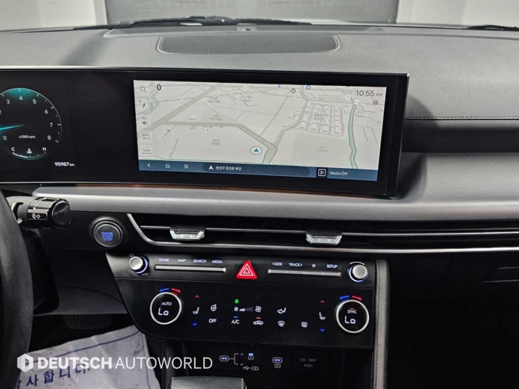 Hyundai Sonata — photo 14
