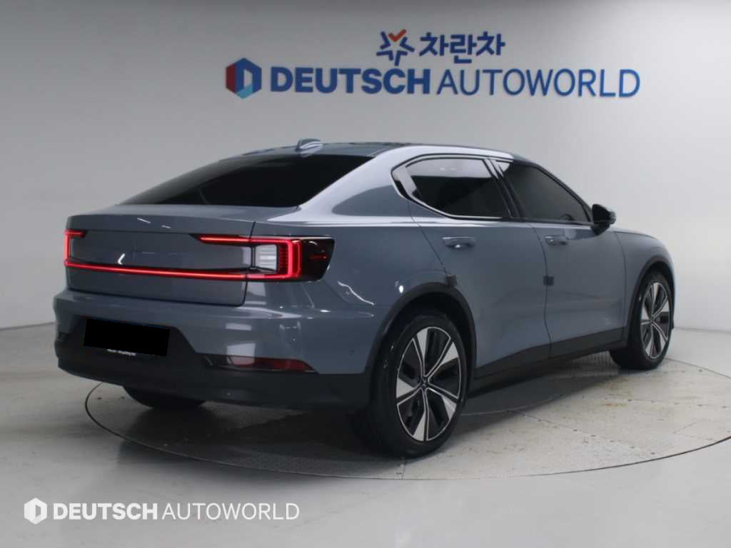 Polestar Polestar 2 — photo 02