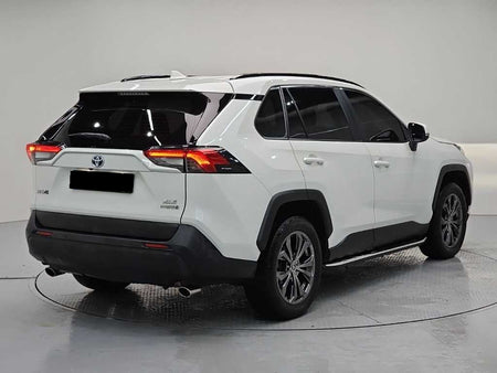 Toyota RAV4 — photo 04