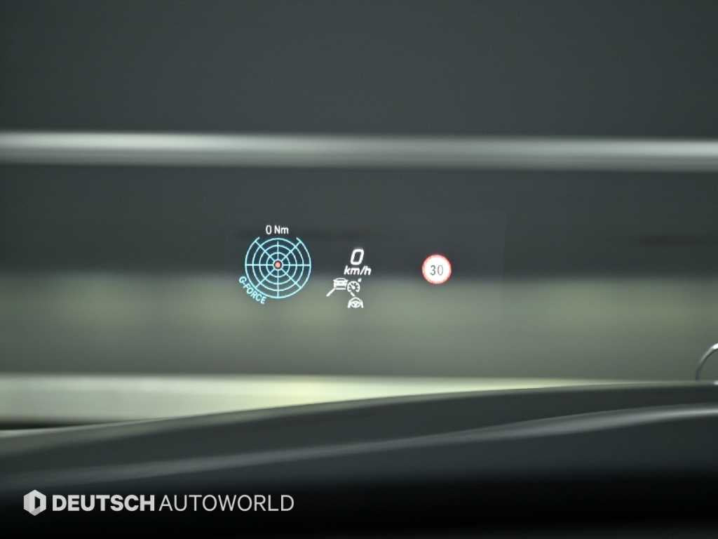 Mercedes-Benz E-Class — photo 17