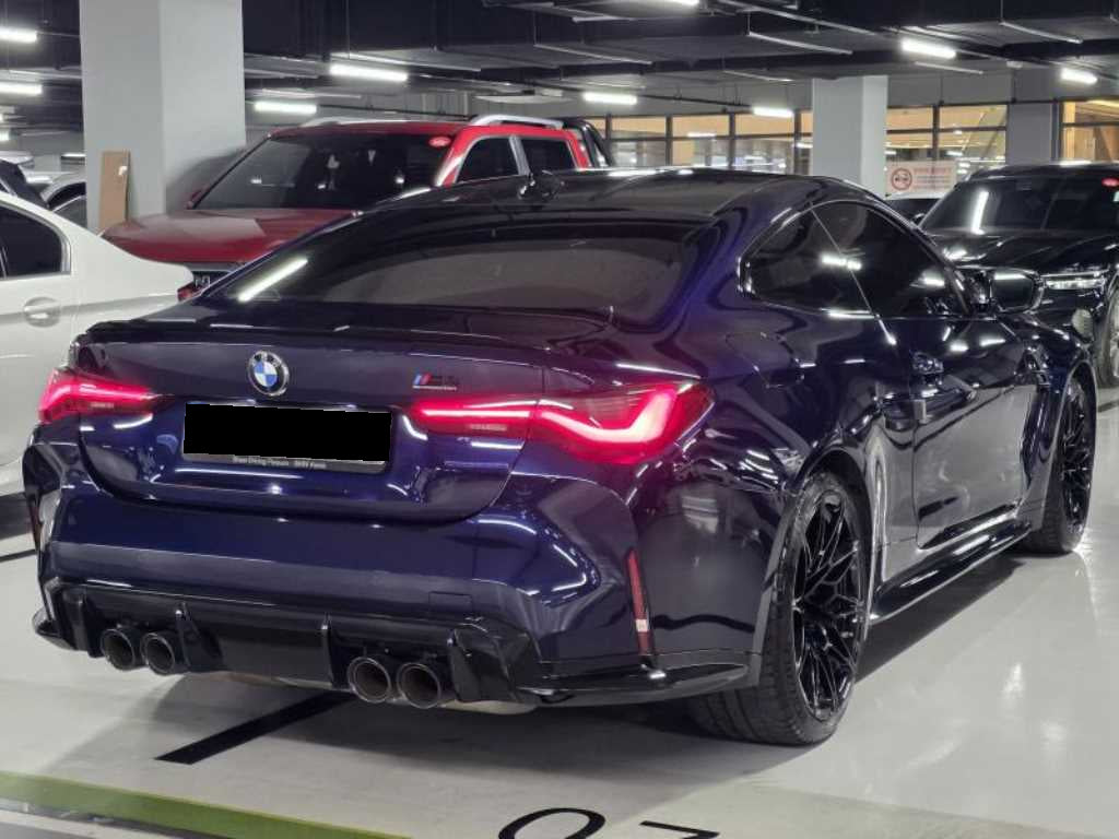 BMW M4 — photo 05
