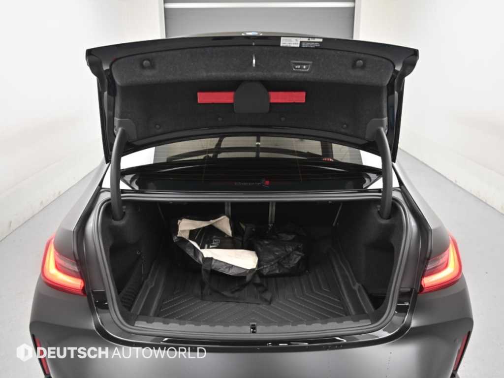 BMW M3 — photo 19
