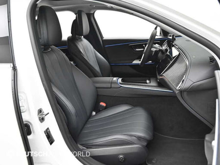 Mercedes-Benz E-Class — photo 10