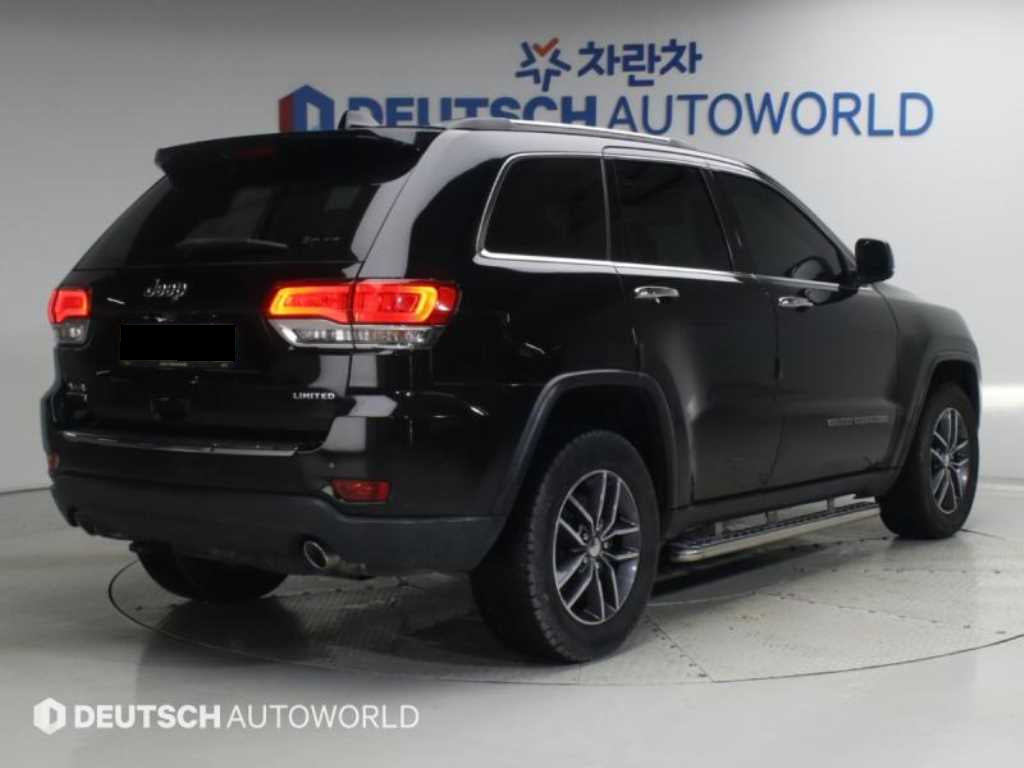 Jeep Cherokee — photo 02