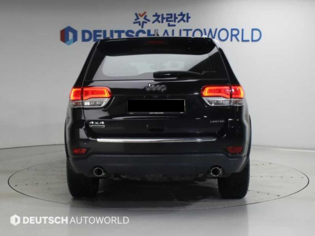 Jeep Cherokee — photo 04