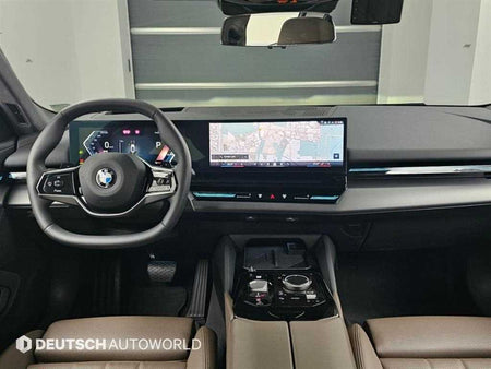 BMW 5-Series — photo 07