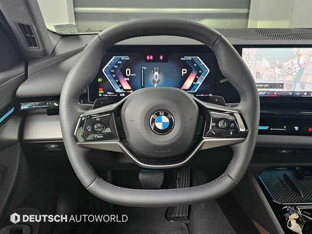 BMW 5-Series — photo 13