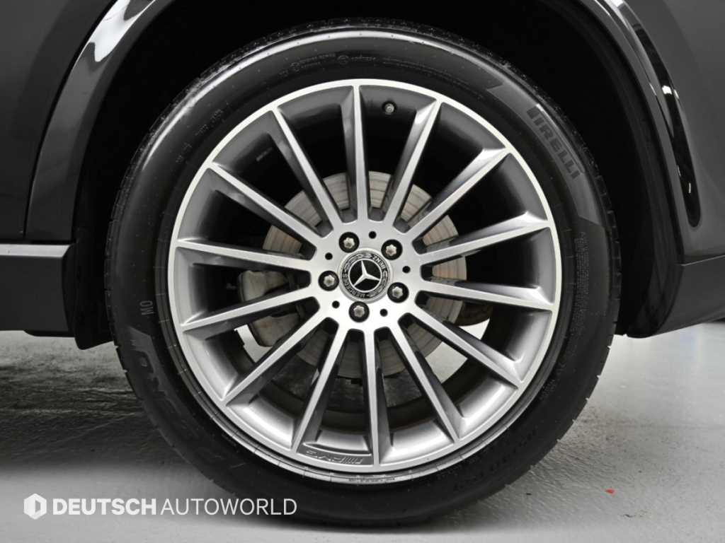Mercedes-Benz GLE-Class — photo 05