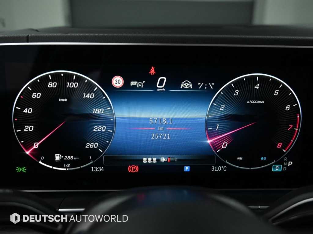 Mercedes-Benz GLE-Class — photo 08