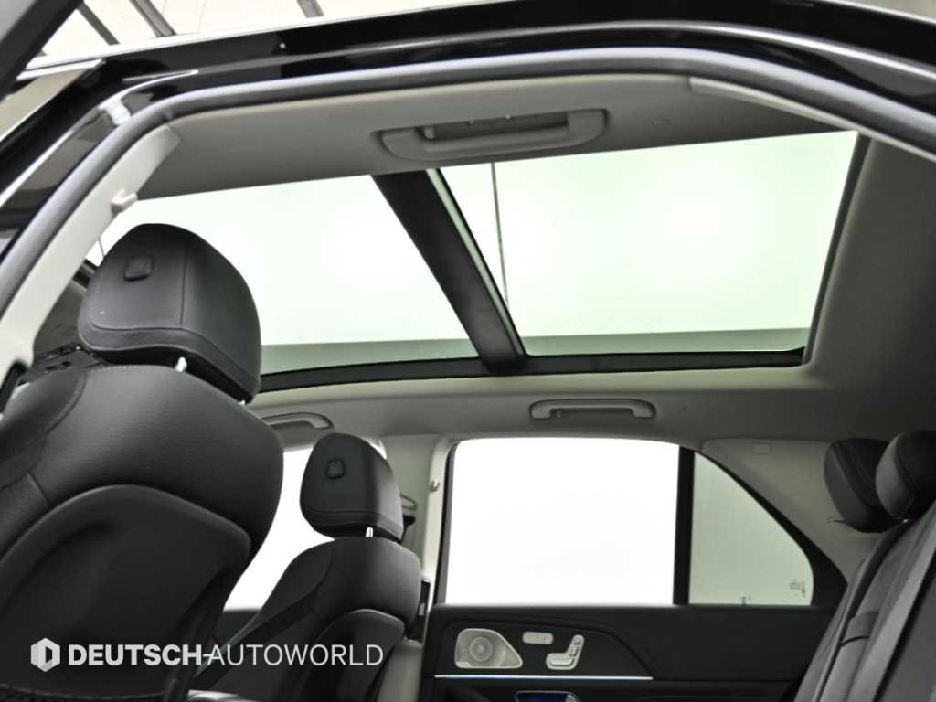 Mercedes-Benz GLE-Class — photo 18