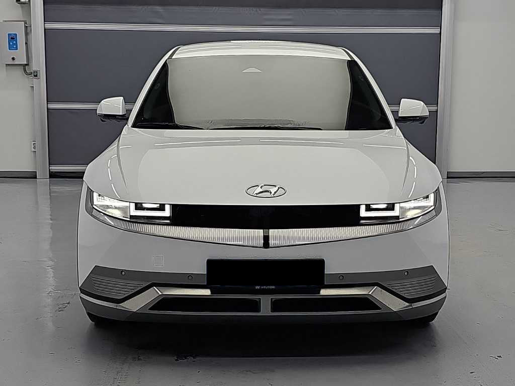 Hyundai Ioniq5 — photo 02